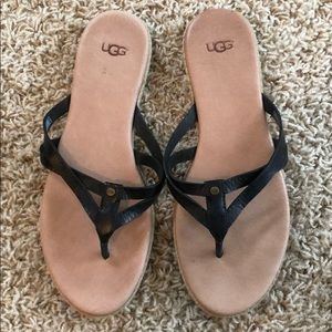 Ugg women’s flip-flops size 7.5